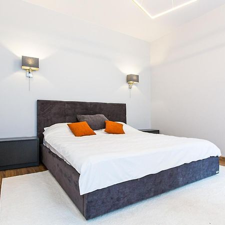 3 Vodna Apartment Лвив Екстериор снимка