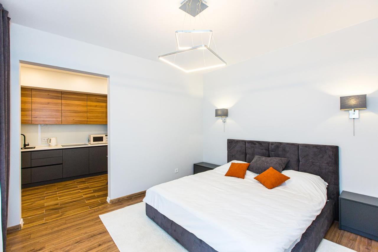 3 Vodna Apartment Лвив Екстериор снимка