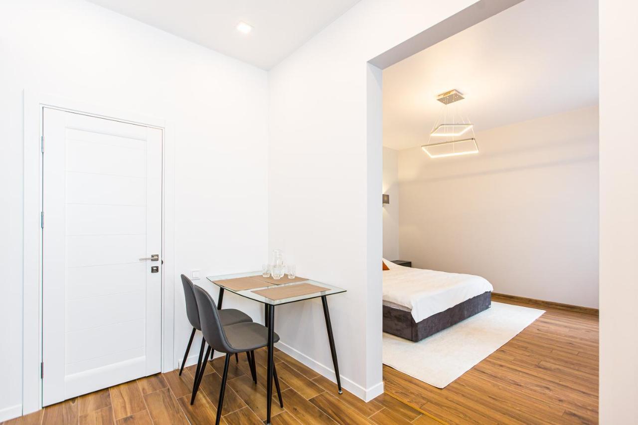 3 Vodna Apartment Лвив Екстериор снимка